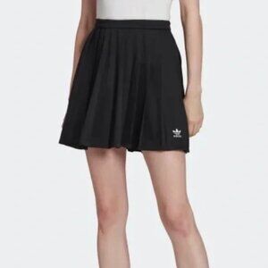 NWT Adidas black pleated skirt S
